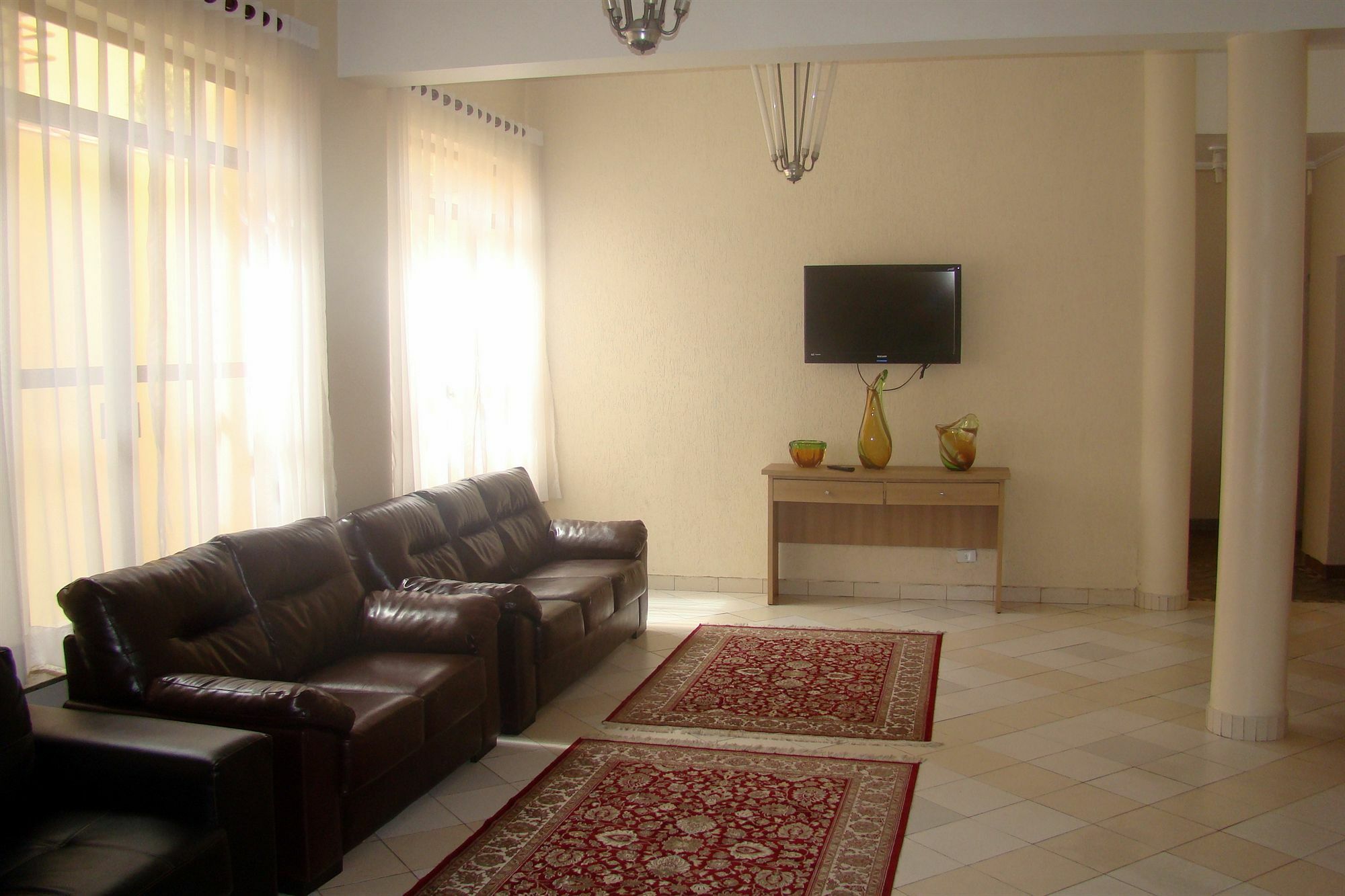 Hotel Euro Suite Pocos De Caldas By Nacional Inn Luaran gambar